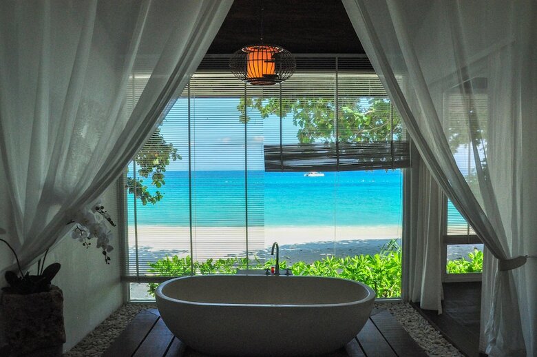 Hotel Maiton Beachfront Villa