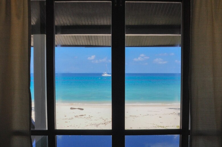 Hotel Maiton Beachfront Villa