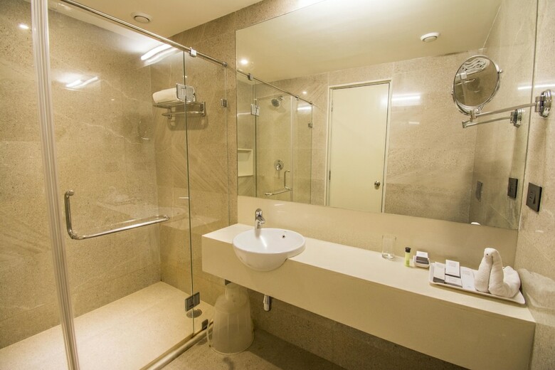 V Hotel
