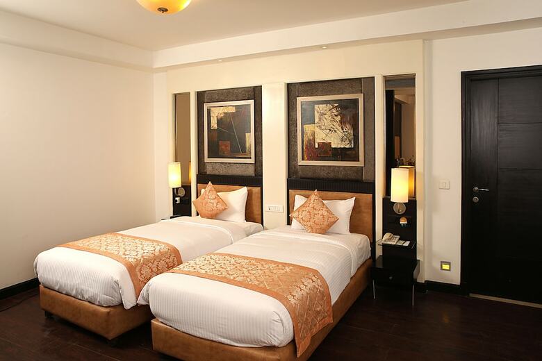 Hotel Ahuja Residency Vista Woods