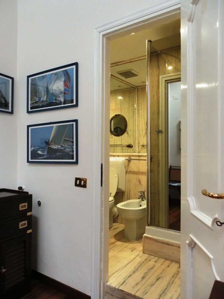 About Italy Holiday Apartments