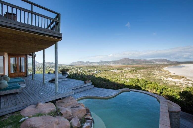 Hotel Monkey Valley Beach & Nature Resort