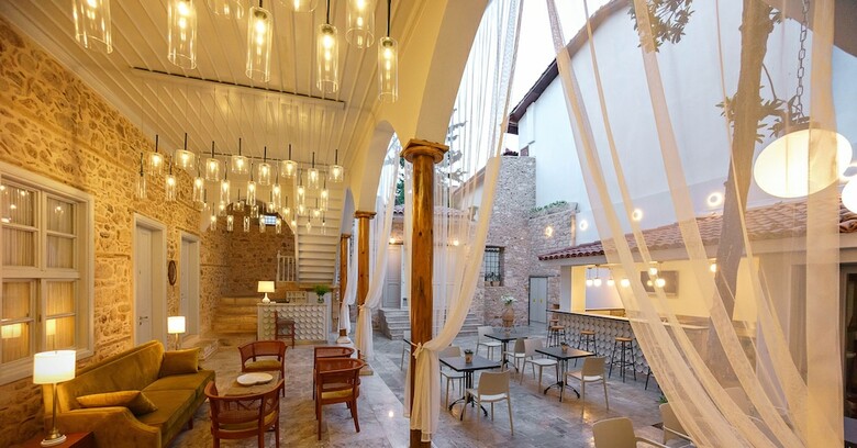 Delight Deluxe Hotel