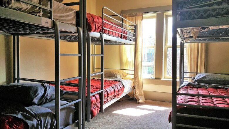 Hostal Bunk & Brew Historic Lucas House