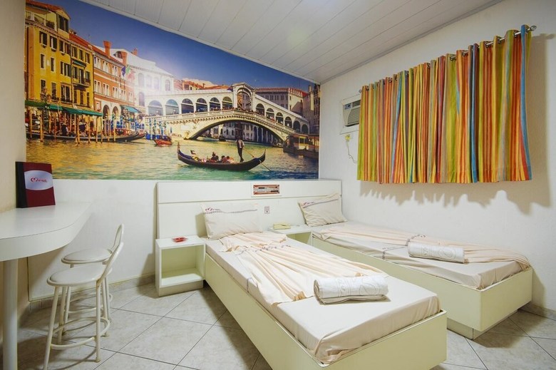 Hotel Mirage
