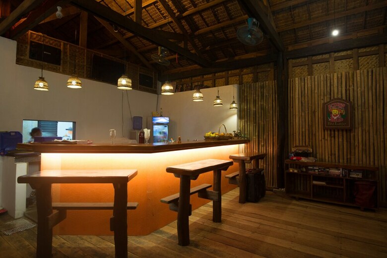 Hotel Footprints Beach Resort