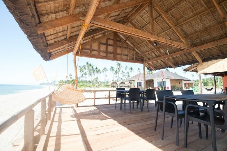 Hotel Footprints Beach Resort