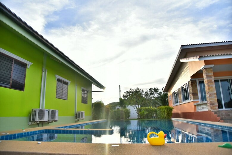 Hotel Oyo 949 Sansuk Resort Paknampran