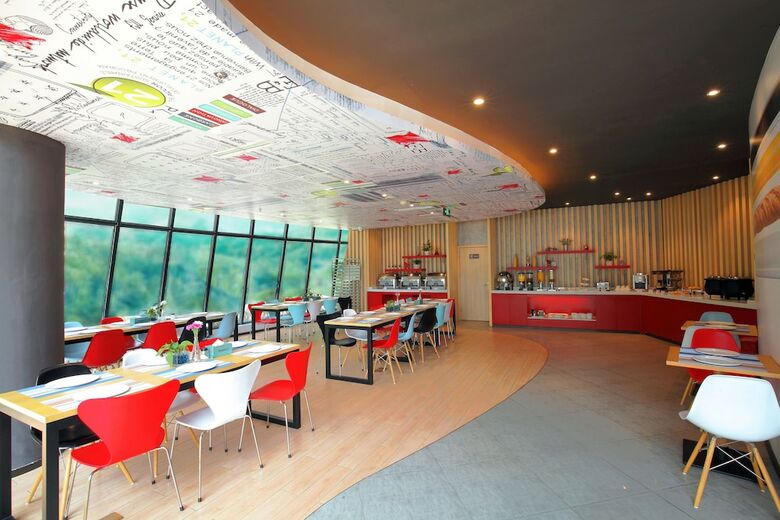Hotel Ibis Ya'an Langqiao