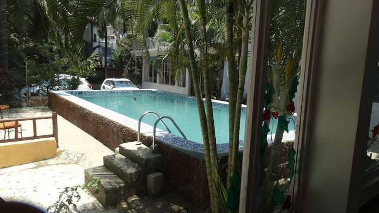 Hotel Down Da Village