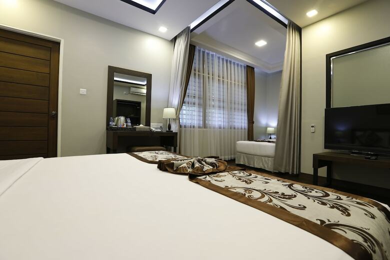 Bed & Breakfast Cloud 10 Boutique Hotel