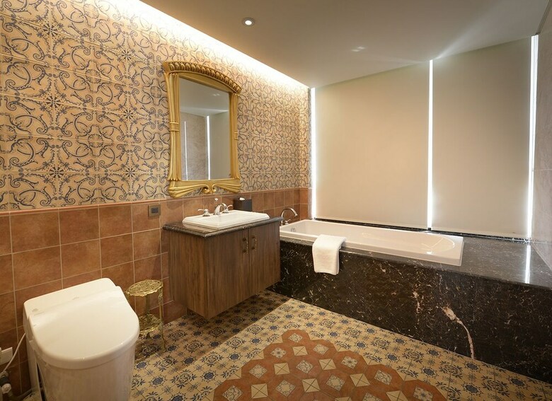 Golden Tulip Rs Boutique Hotel