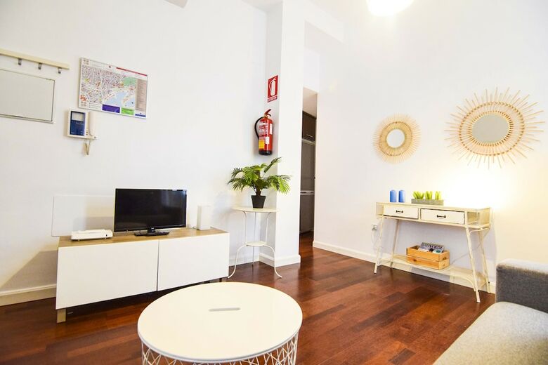 Apartamentos Letmalaga Calderon