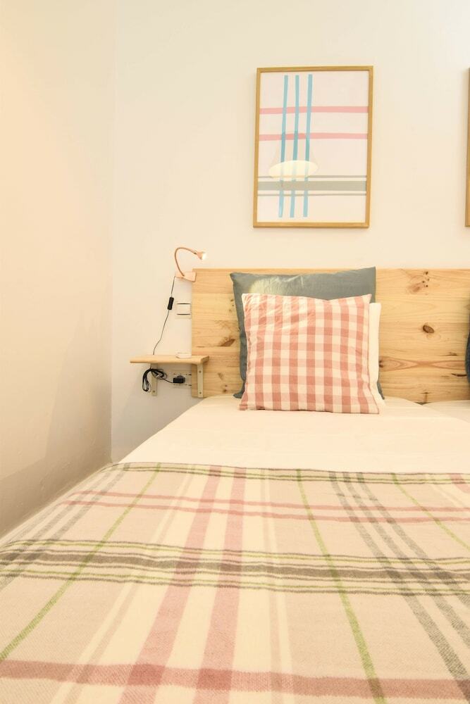 Apartamentos Letmalaga Calderon
