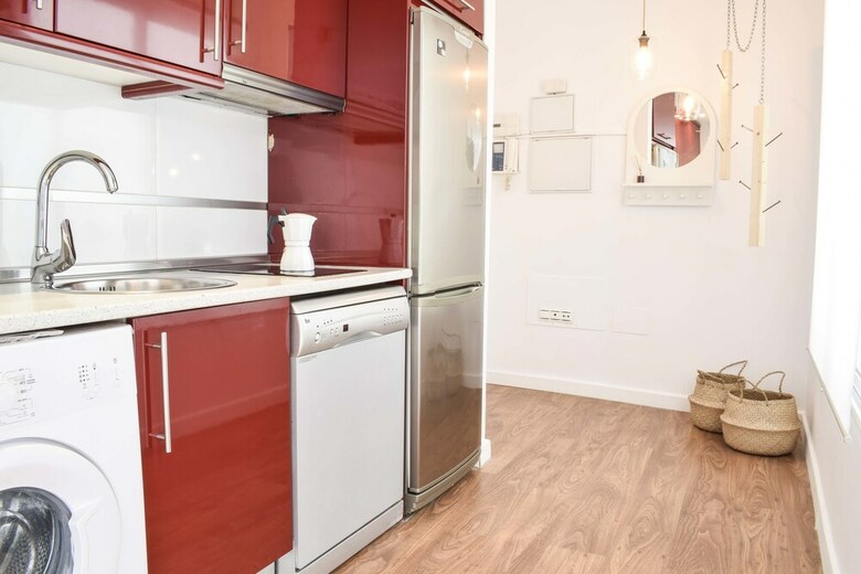 Apartamentos Letmalaga Souviron