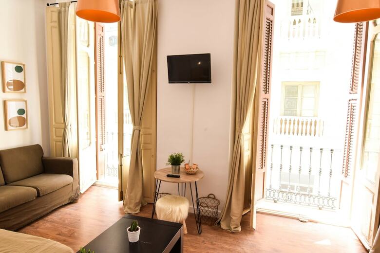Apartamentos Letmalaga Souviron