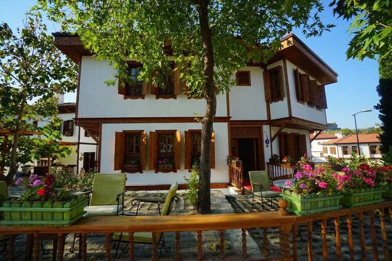 Yeni Konak Hotel
