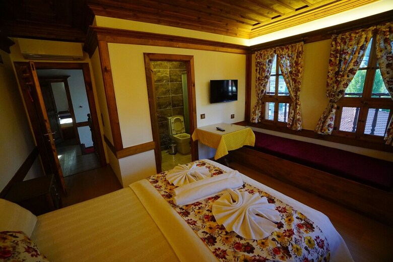 Yeni Konak Hotel