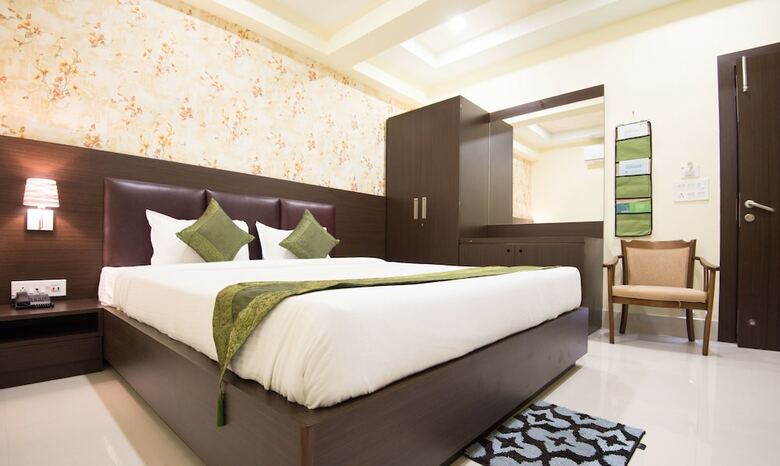 Hotel Treebo Trend King's Court