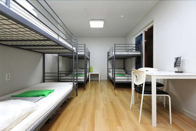 Hostal Maison Sondemul - Hostel