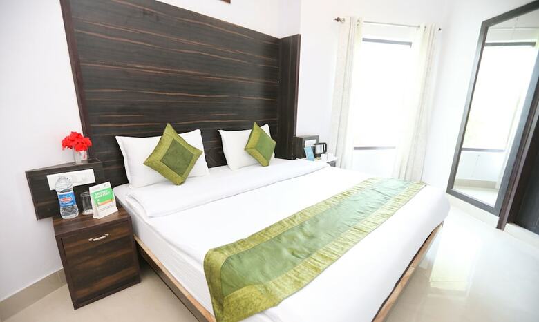 Hotel Treebo Tigers Pug Marks