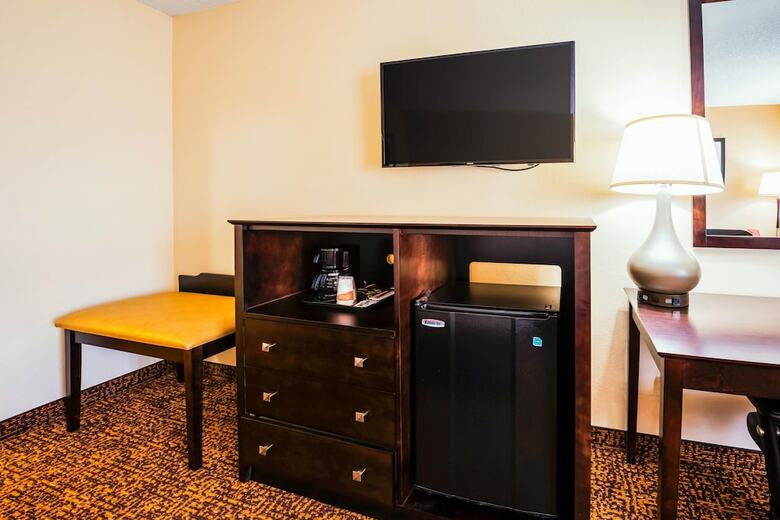 Hotel Quality Inn & Suites