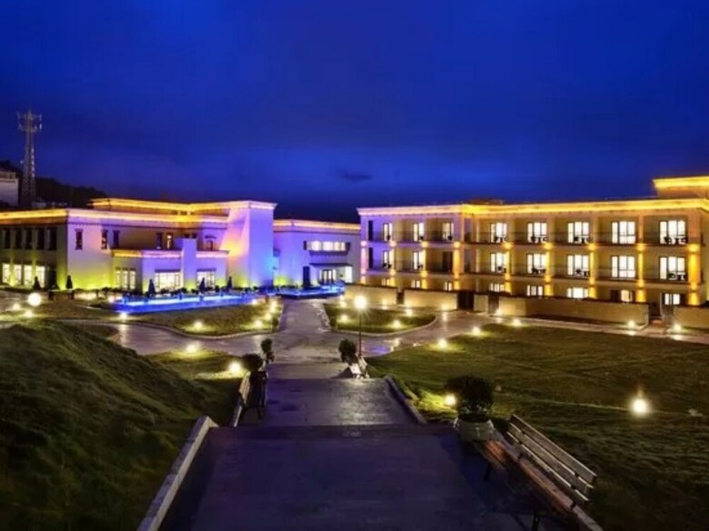 Hotel High Mountain Resort Deqin