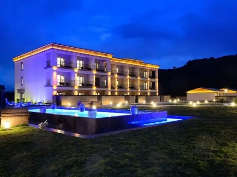 Hotel High Mountain Resort Deqin