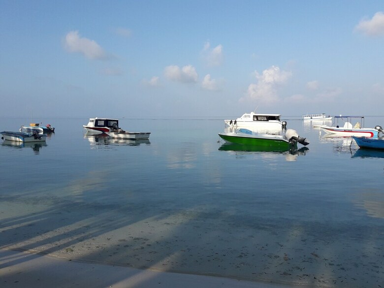 Hotel Muli Inn Surf View Maldives