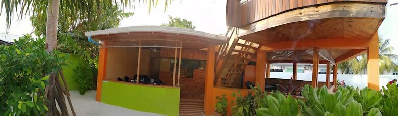 Hotel Muli Inn Surf View Maldives