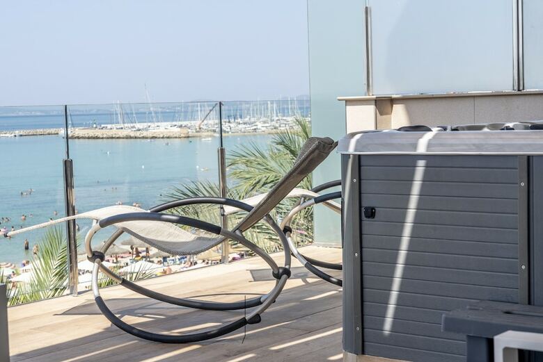 Aparthotel Apartamentos Delf�n