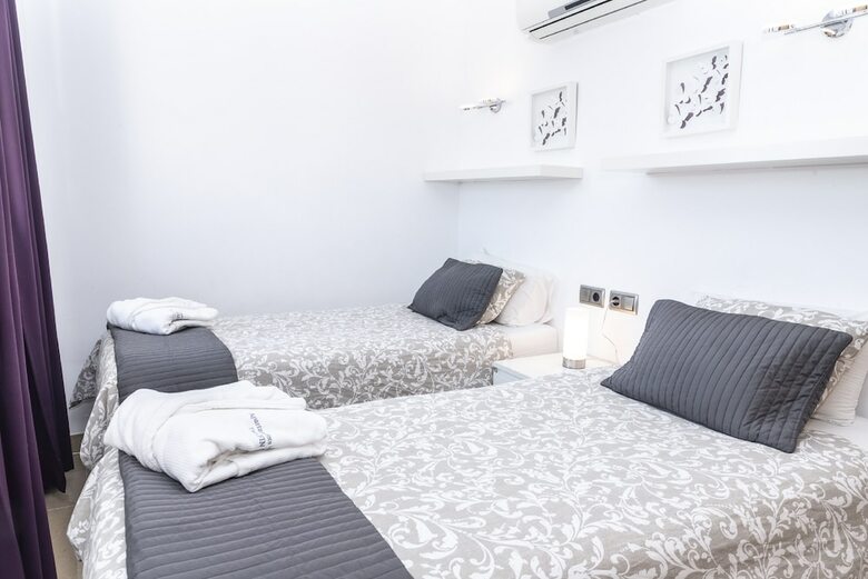Aparthotel Apartamentos Delf�n