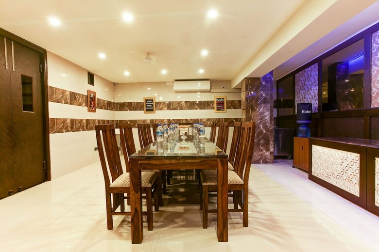 Hotel Anand Bhawan