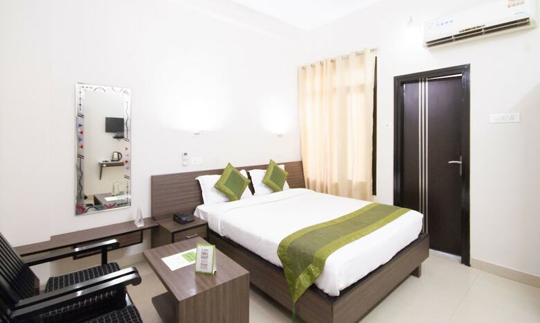 Hotel Treebo Trend Shubhankar Inn