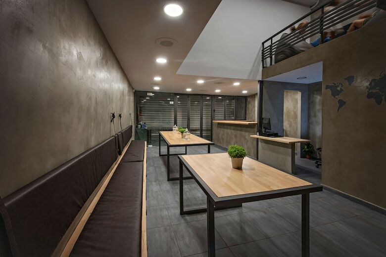 Hostal Bedbox Hostel