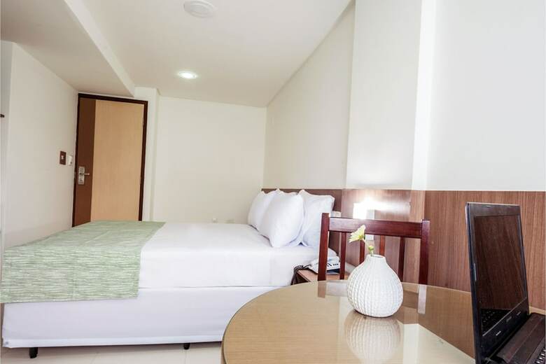 Hotel Jo�o Pessoa Hplus Beach