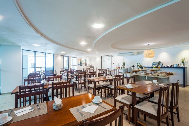 Hotel Jo�o Pessoa Hplus Beach