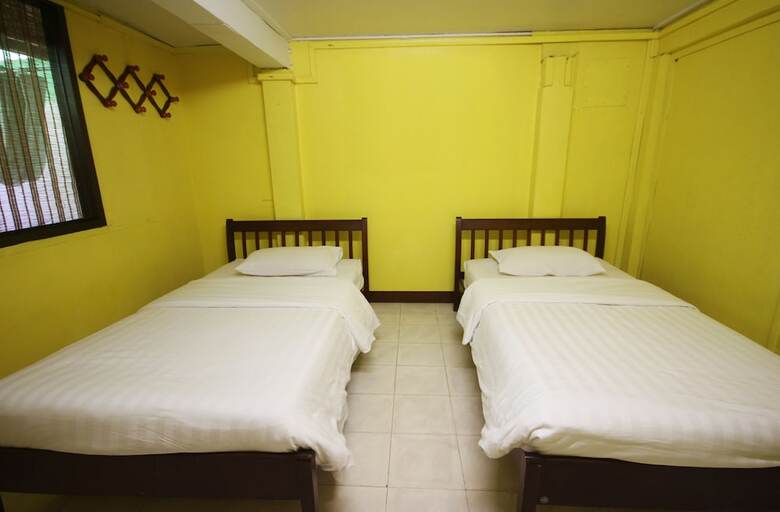 Hostal Baan Bua Homestay