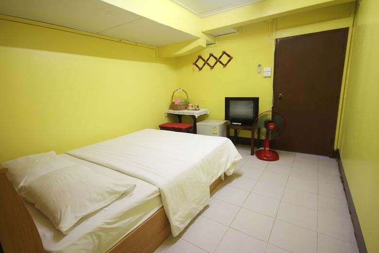 Hostal Baan Bua Homestay