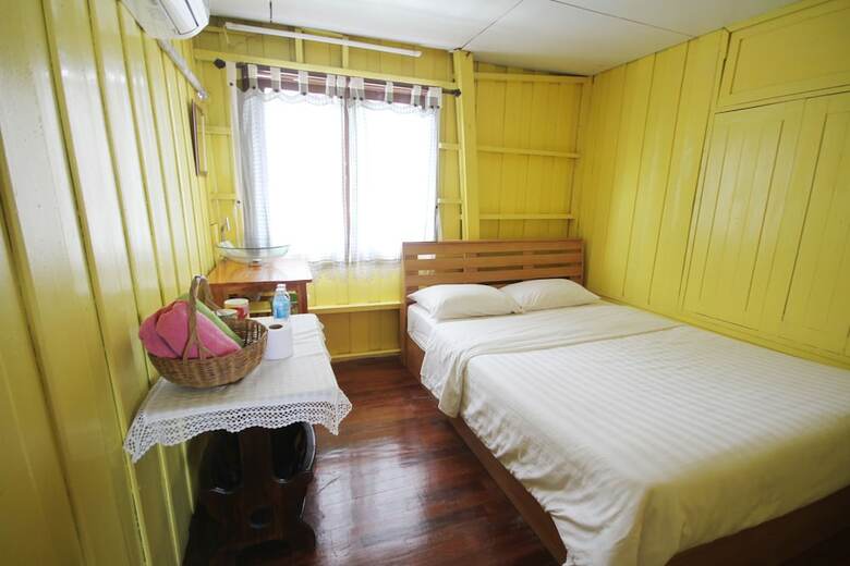 Hostal Baan Bua Homestay