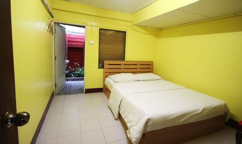 Hostal Baan Bua Homestay