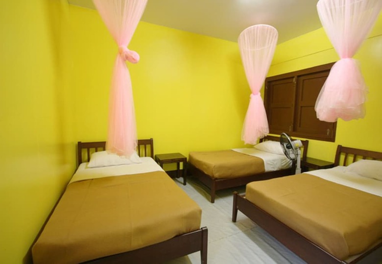 Hostal Baan Bua Homestay