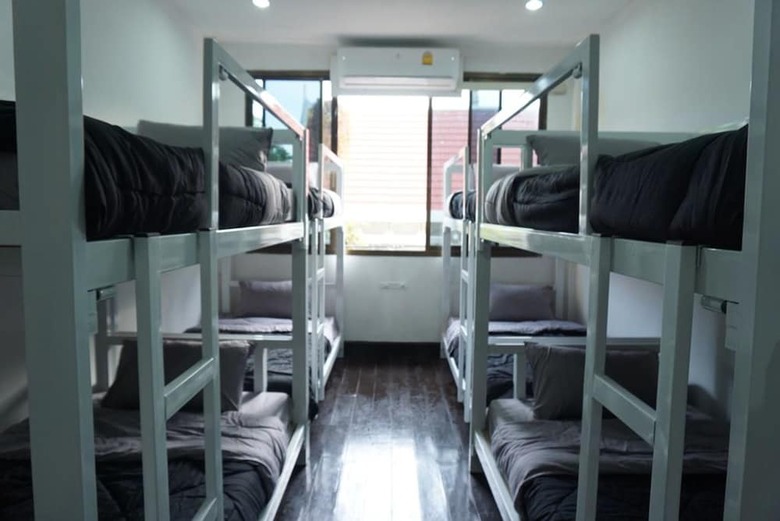 Hostal S L A Bar N'bed - Hostel