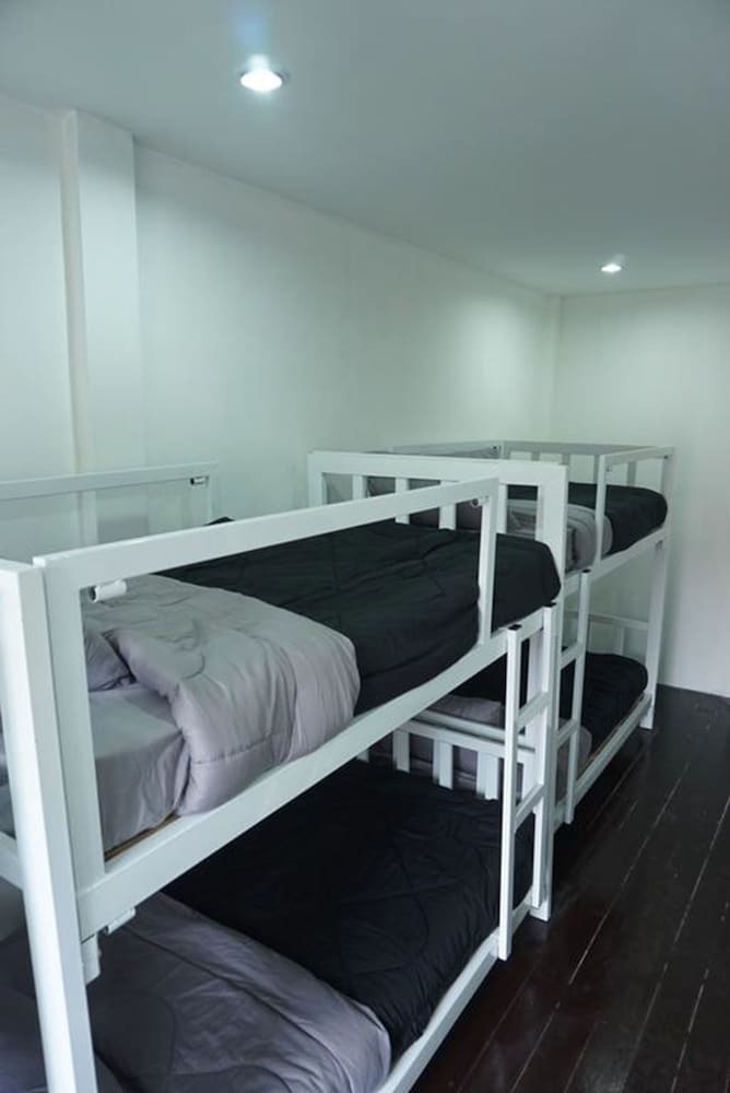Hostal S L A Bar N'bed - Hostel