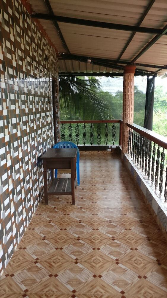 Hotel Saby Guest House