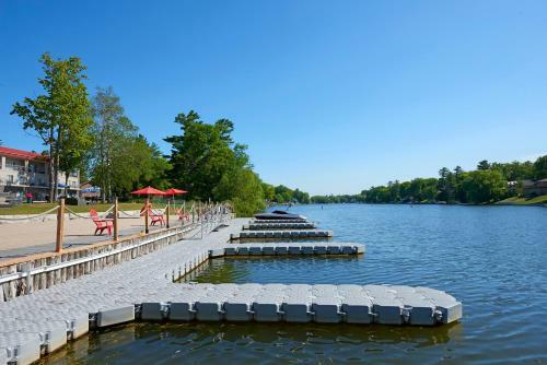 Wasaga Riverdocks Hotel Suites