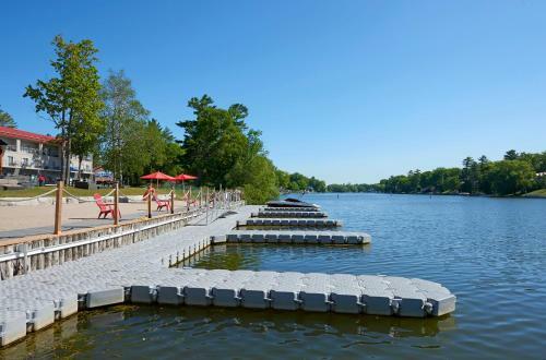 Wasaga Riverdocks Hotel Suites