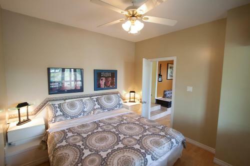 Hostal Riverfront Villa
