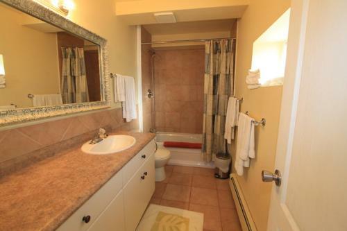 Hostal Riverfront Villa