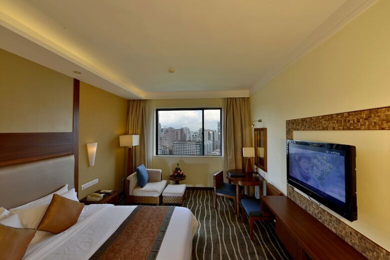 Baohua Harbour View Hotel